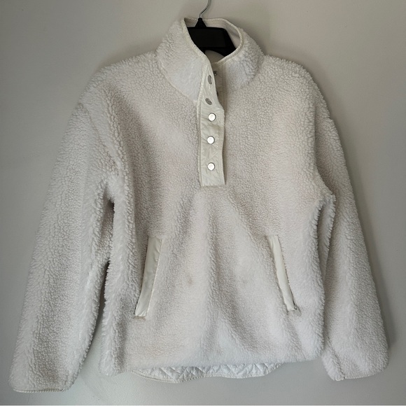 Athleta Cozy Sherpa Snap
Sweatshirt in Ivory - Size XS - Picture 3 of 10